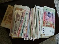 Lot Of 220++ Foreign Currency Banknotes different country many same F-UNC