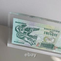 Uruguay 20000 Pesos Banknote 1989 P69s UNC Specimen in Acrylic Block Currency